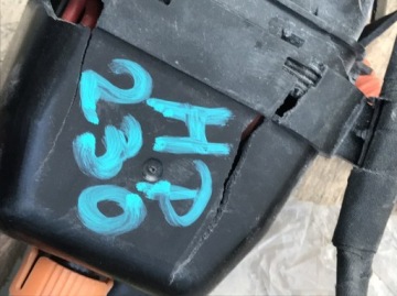 РАЗЪЕМ КАБЕЛЯ ЗАРЯДКИ BMW F48 8798896 8798897