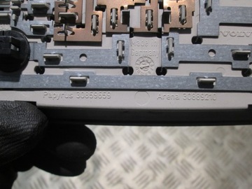LAMPA OSVĚTLENÍ KABINY VOLVO V50 04' 30859659