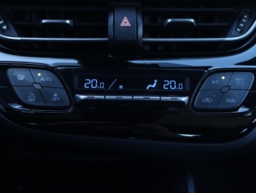 Toyota C-HR I Crossover 1.8 Hybrid 122KM 2017 Toyota C-HR 1.8 Hybrid, Salon Polska, Serwis ASO, zdjęcie 18