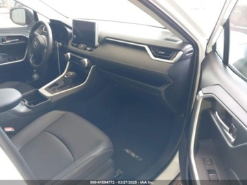 Toyota RAV4 V 2024 Toyota RAV4 XLE Premium 2024 2.5l 2.5 Benzyna 203KM, zdjęcie 9