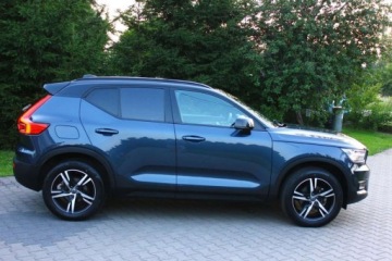 Volvo XC40 Crossover Facelifting 1.5 T2 129KM 2022 Volvo XC 40 R DESIGN 21 TYS KM Bezwypadkowy 100 Panorama Kamery 360 Skory, zdjęcie 14