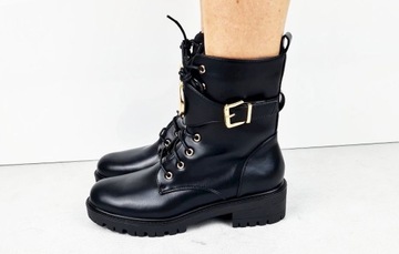 ЧЕРНЫЕ БОТИЛЬОНЫ С ЗОЛОТОЙ ПРЯЖКОЙ 38