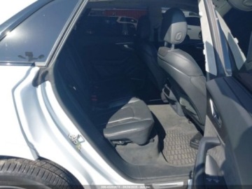 Audi Q8 2020 Audi Q8 Prestige 55, 2020r., 4x4, 3.0L 3.0 Benzyna 335KM, zdjęcie 9