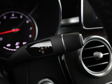 Mercedes GLC C253 SUV 2.0 250 211KM 2018 Mercedes GLC 250 FV23% Exclusive 4Matic automat, zdjęcie 36