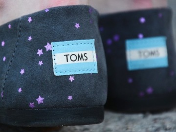 TOMS CLASSIC ЖЕНСКАЯ ОБУВЬ КРОССОВКИ 10014406