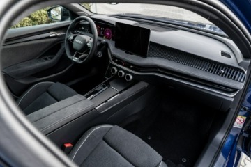 Skoda Superb IV Liftback 2.0 TSI 204KM 2026 Škoda Superb Skoda Superb Sportline 2.0 TSI 204, zdjęcie 21