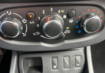 Dacia Duster I SUV Facelifting 1.2 TCe 125KM 2015 Dacia Duster 1.2Benz.125KM 6Bieg.Klima Navi Bluetooth Parktr.AluZima Oplac, zdjęcie 24