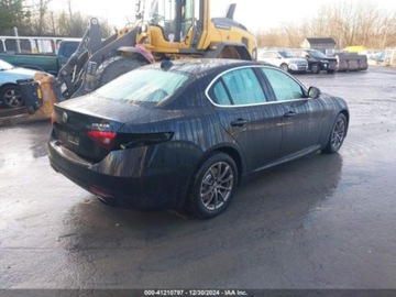 Alfa Romeo Giulia II Sedan Facelifting 2.0 Turbo 280KM 2020 Alfa Romeo Giulia 2020r., 4x4, 2.0L 2.0 Benzyna 280KM, zdjęcie 3