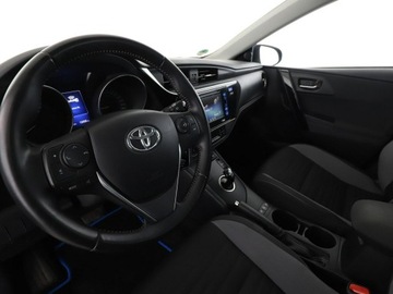 Toyota Auris II Touring Sports Facelifting 1.8 Hybrid 136KM 2017 Toyota Auris hybryda kamera tempomat Bluetooth, zdjęcie 13