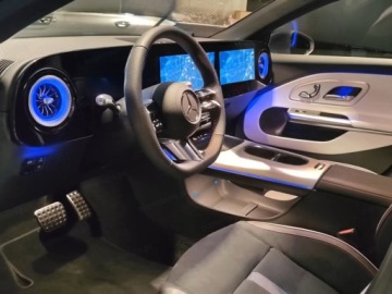 Mercedes CLA C118/X118 2025 MERCEDES-BENZ CLA 180 AMG line Sedan 1.5 (136KM) 2025, zdjęcie 8