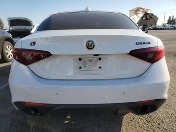 Alfa Romeo Giulia II Sedan Facelifting 2.0 Turbo 280KM 2020 Alfa Romeo Giulia TI 2020 2.0l 2.0 Benzyna 280KM, zdjęcie 2