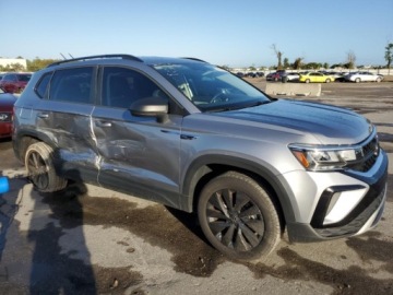 Volkswagen 2023 Volkswagen Inny Taos S, 2023r., 1.5L 1.5 Benzyna 158KM, zdjęcie 1