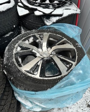 Peugeot 2008 I SUV Facelifting 1.2 PureTech 110KM 2016 Peugeot 2008 Zarejestrowany,Ledy,Skora,Navi 1.2 Benzyna 110KM, zdjęcie 14