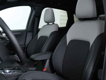 Ford Kuga III 2025 Od ręki - Sound Edition FWD 2.5 FHEV eCVT 180KM / Pakiet Winter, zdjęcie 4