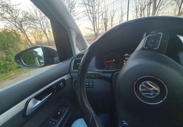 Volkswagen Touran II 1.6 TDI 105KM 2011 Volkswagen Touran Volkswagen Touran 1.6 TDI DPF BlueMot Comfortline 1.6, zdjęcie 15