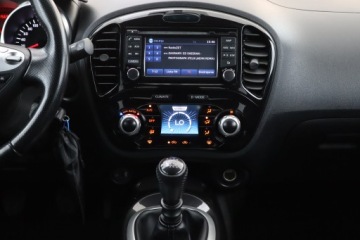 Nissan Juke I SUV Facelifting DIG-T 115KM 2015 Nissan Juke 1.2 DIG-T, Navi, Klima, Klimatronic, zdjęcie 11