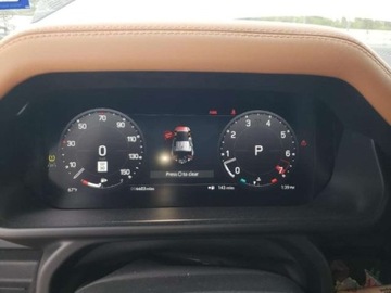 Land Rover Defender IV (L663) 2024 Land Rover Defender x-dynamic se, 2024r., 4x4, 3.0L 3.0 Benzyna 395KM, zdjęcie 10