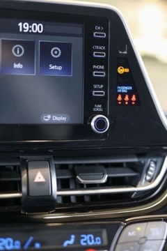 Toyota C-HR I Crossover Facelifting 1.8 Hybrid 122KM 2022 Toyota C-HR 1.8 Hybrid Comfort 1.8 Hybryda 122KM, zdjęcie 23