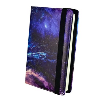 Planner dzienny z nadrukiem kosmos A5 z wymiennym wkładem Print Space