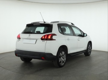 Peugeot 2008 I SUV Facelifting 1.2 PureTech 110KM 2017 Peugeot 2008 1.2 PureTech, Salon Polska, zdjęcie 4