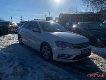 Volkswagen Passat B7 Limousine 2.0 TDI CR BlueMotion 177KM 2013 Volkswagen Passat 2.0tdi 4-Motion R-Line max wyposazenie Webasto ledy xeno, zdjęcie 16