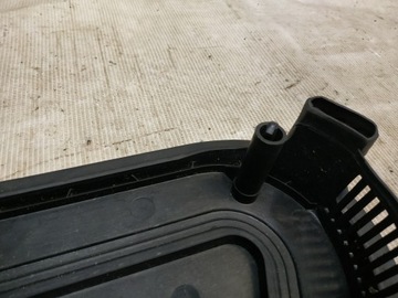 AUDI A8 D3 КРЫШКА ПЫЛЕВОГО ФИЛЬТРА 4E0819647C