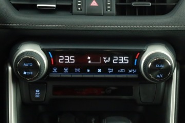 Toyota RAV4 V SUV 2.5 Hybrid Dynamic Force 218KM 2021 Toyota RAV 4 2.5 Hybrid, Salon Polska, zdjęcie 10