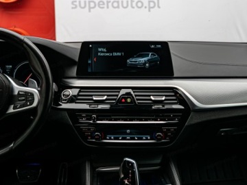 BMW Seria 5 G30-G31 Limuzyna M550d 400KM 2018 BMW Seria 5 M550d xDrive Sedan 400KM 2018, zdjęcie 19