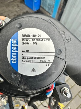 INSTALACE SVAZEK KONZOLA DESKY MERCEDES W213 4.3 TŘÍDA E