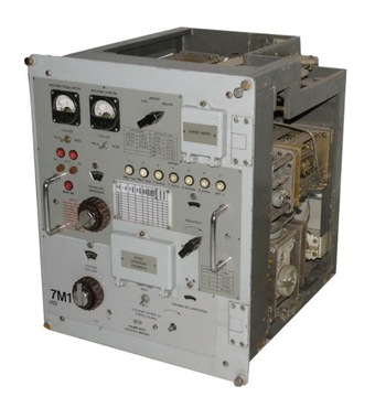 Potężna skrzynka antenowa KF od R-140M
