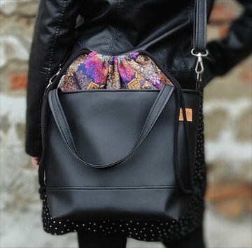 Torba duża czarna z kominem do wózka z kosmetyczką