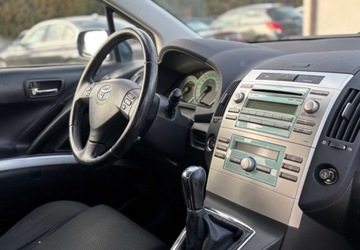 Toyota Corolla Verso E120 1.8 VVT-i 130KM 2004 Toyota Corolla Verso 2004r 1.8 Benzyna 129KM, zdjęcie 9