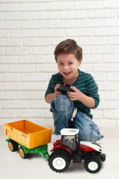 Дистанционно управляемый трактор с прицепом RC Pilot