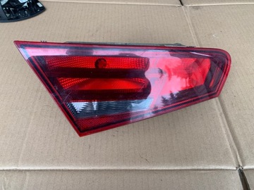 LAMPA TYŁ TYLNA LEWA W KLAPE AUDI A3 8V 8V3 3D 8V3945093 ŁADNA ORYGINAŁ