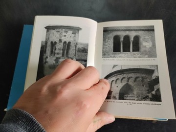 ОБЛОЖКА КНИГИ Краков Церкви Средместья 1 иллюстраций 1 1971 г.