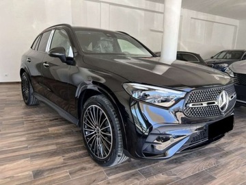 Mercedes GLC C254/X254 Coupe 2.0 220d 197KM 2025 MERCEDES-BENZ GLC 220 d 4-Matic AMG Line 2.0 (197KM) 2025, zdjęcie 1