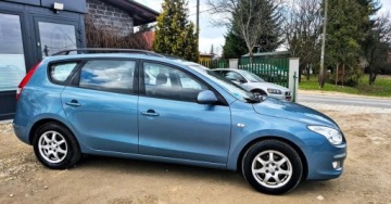 Hyundai i30 I CW Facelifting 1.6 DOHC CVVT 126KM 2010 Hyundai i30 BENZYNA KLIMATYZACJA super okazja polecamy 1.6 Benzyna, zdjęcie 8