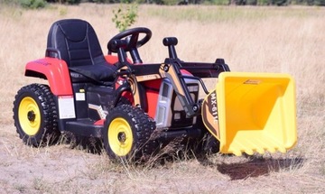 TRAKTOR Z ŁADOWARKĄ I PILOTEM 2 SILNIKI 45W