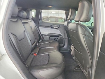 Jeep Compass II 2024 Jeep Compass Latitude 2024 2.0 Benzyna 200KM, zdjęcie 10