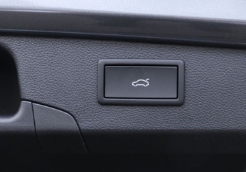 Volkswagen Passat B8 Variant Facelifting 2.0 TDI SCR 150KM 2025 Volkswagen Passat HAK, Podgrzewana kierownica, dostepny od reki 2.0, zdjęcie 28