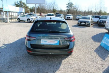 Skoda Superb III Kombi Facelifting 2.0 TSI 190KM 2020 Škoda Superb Skoda Superb Ambition DSG Nawigacja, zdjęcie 6