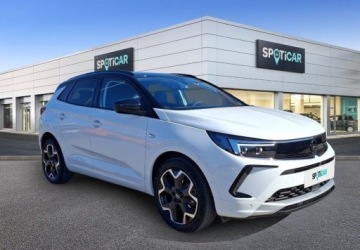 Opel 2024 Opel Grandland 1.2 T mHEV Ultimate SS eDTC6 1.2 Benzyna 136KM, zdjęcie 2