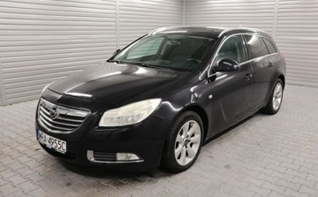 Opel Insignia I Sports Tourer 2.0 CDTI ECOTEC 110KM 2009 Opel Insignia Panorama, Multifunkcja, Tempomat, Komputer, Climatronic, Zad