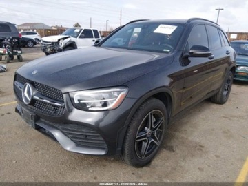 Mercedes GLC C253 2020 Mercedes-Benz GLC 300 4Matic 2020 2.0 Benzyna 255KM, zdjęcie 1