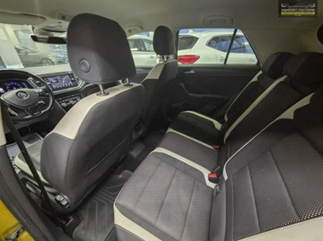 Volkswagen T-Roc I SUV 1.5 TSI ACT 150KM 2019 Volkswagen T-Roc Kamera / Virtual Kockpit, zdjęcie 21