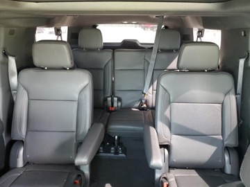 Chevrolet Suburban GMT900 2023 Chevrolet Suburban K1500 Z71 2023 5.3l 5.3 Benzyna 355KM, zdjęcie 11