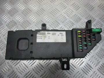 SKŘÍŇKA POJISTEK OPEL SIGNUM 1.9 CDTI