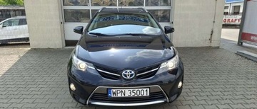 Toyota Auris II 2013 Toyota Auris Toyota Auris 1.8 Hybryda 99KM, zdjęcie 1