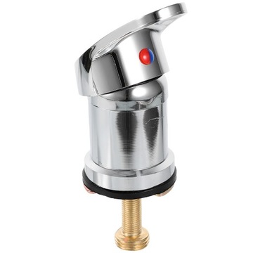 Шампунь для мытья волос в парикмахерской «Спа Водопад»