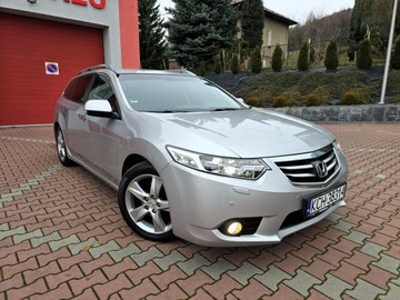 Honda Accord VIII Kombi 2.0 VTEC 156KM 2012 Honda Accord KlimaTronik, Grzane Fotele, el., zdjęcie 8